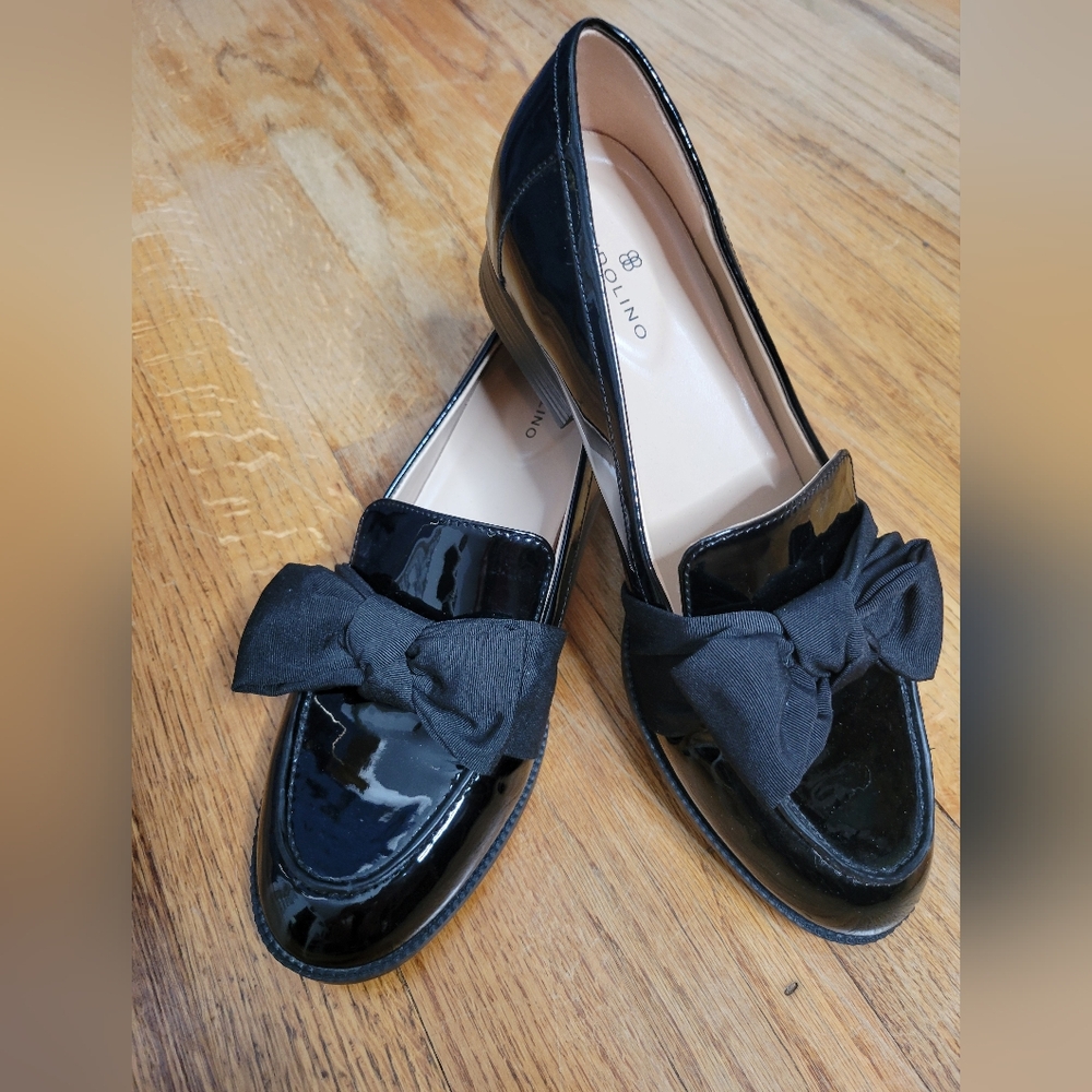 Bandolino Oidnil Bow Patent Leather Loafer Shoe 7 1/2 Preppy Vamp Slipon Normcor